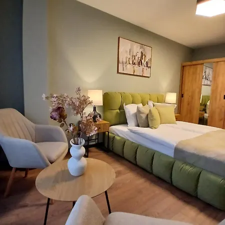 Danaya מלון דירות *